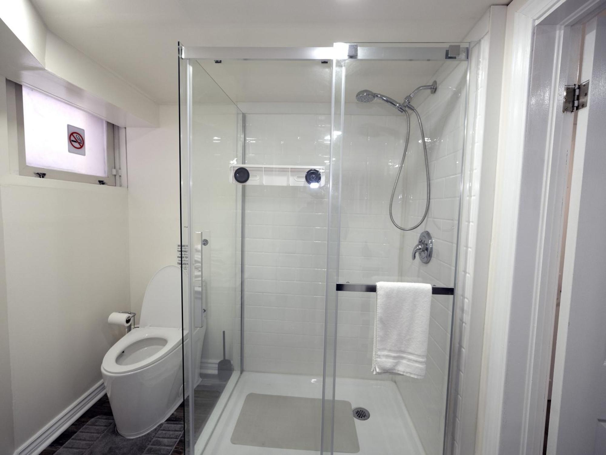 Serene Niagara Guest House Экстерьер фото
