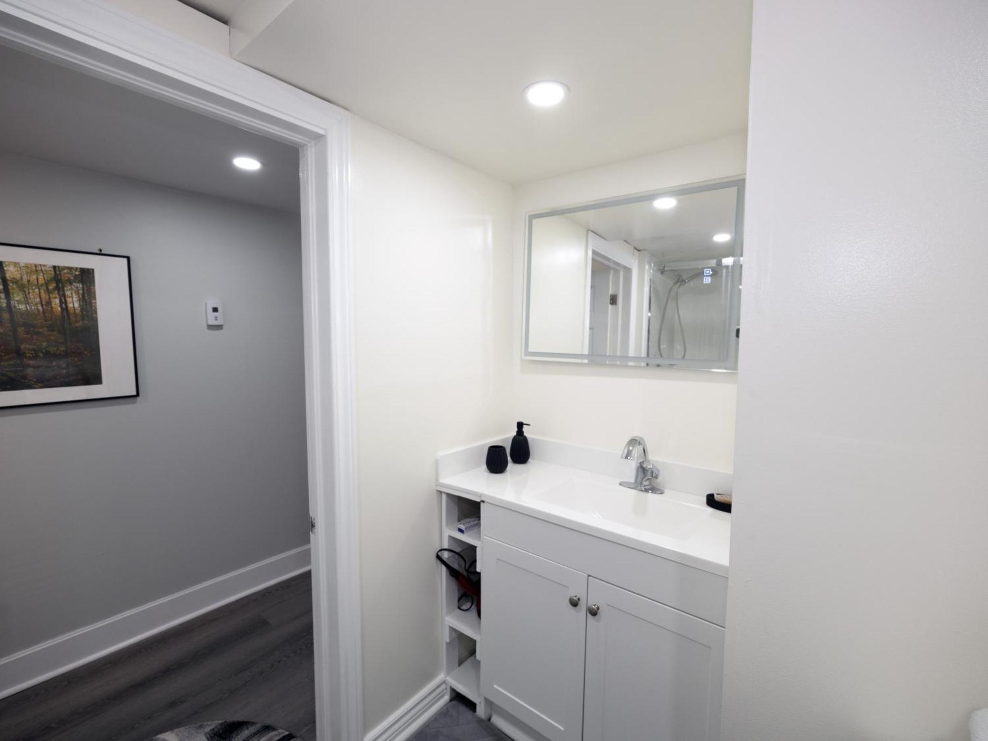 Serene Niagara Guest House Экстерьер фото