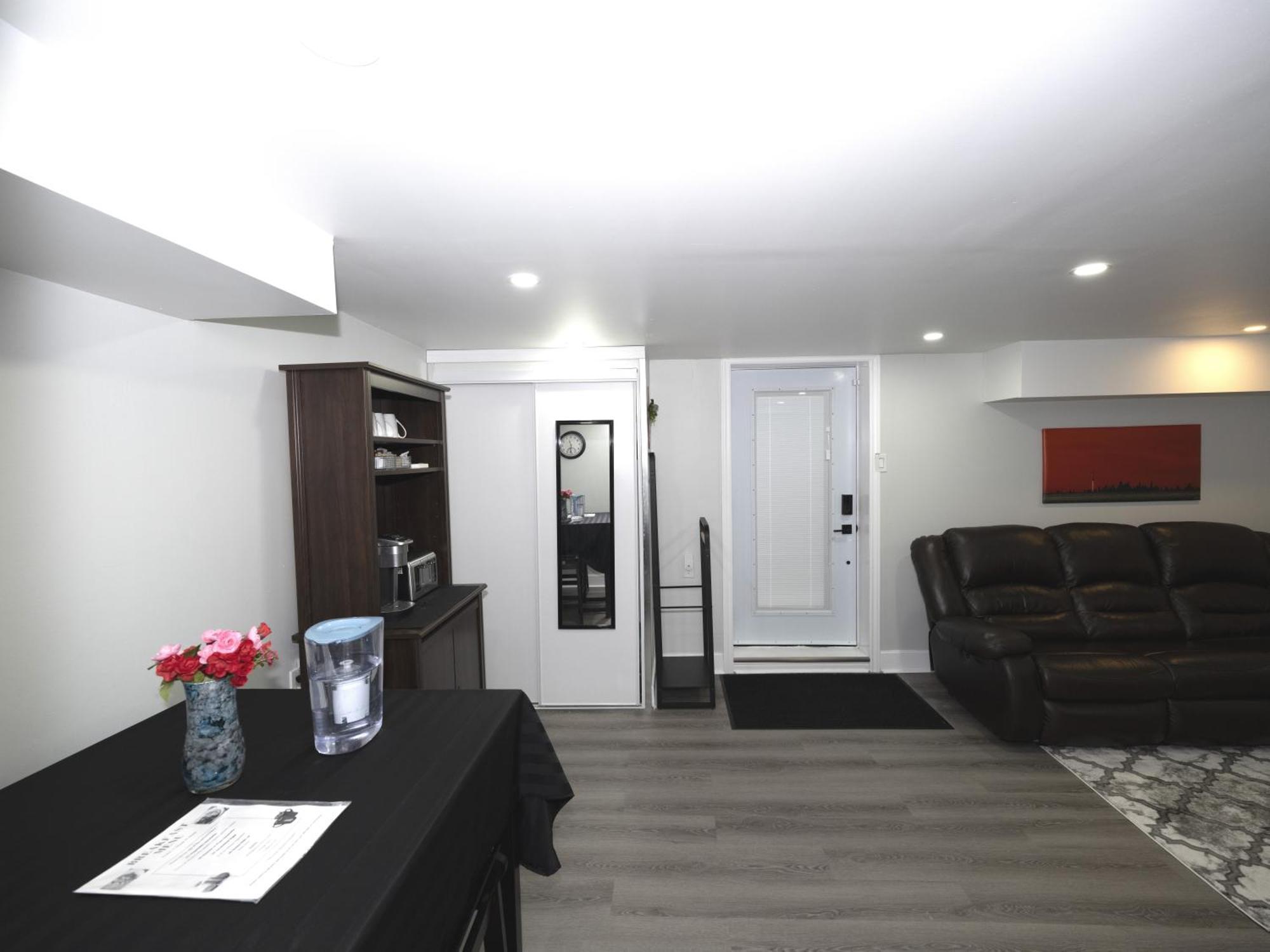 Serene Niagara Guest House Экстерьер фото